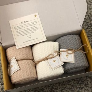 New in Box | Newborn Photography Wraps